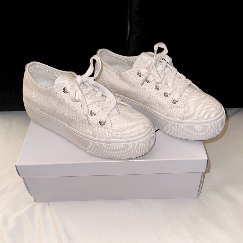 Steve Madden white platform sneakers